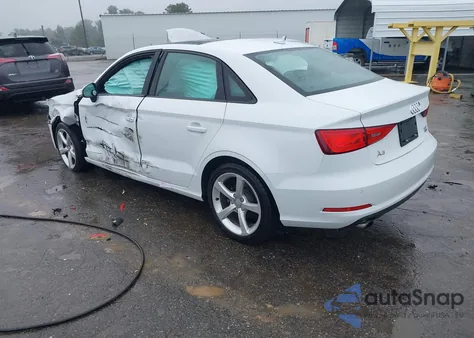 2015 Audi A3 2.0T Premium z USA, uszkodzony, nr VIN WAUBFGFF1F1125469